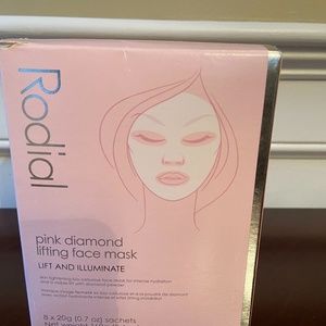 Rodial Pink Diamond Lifting Face Mask